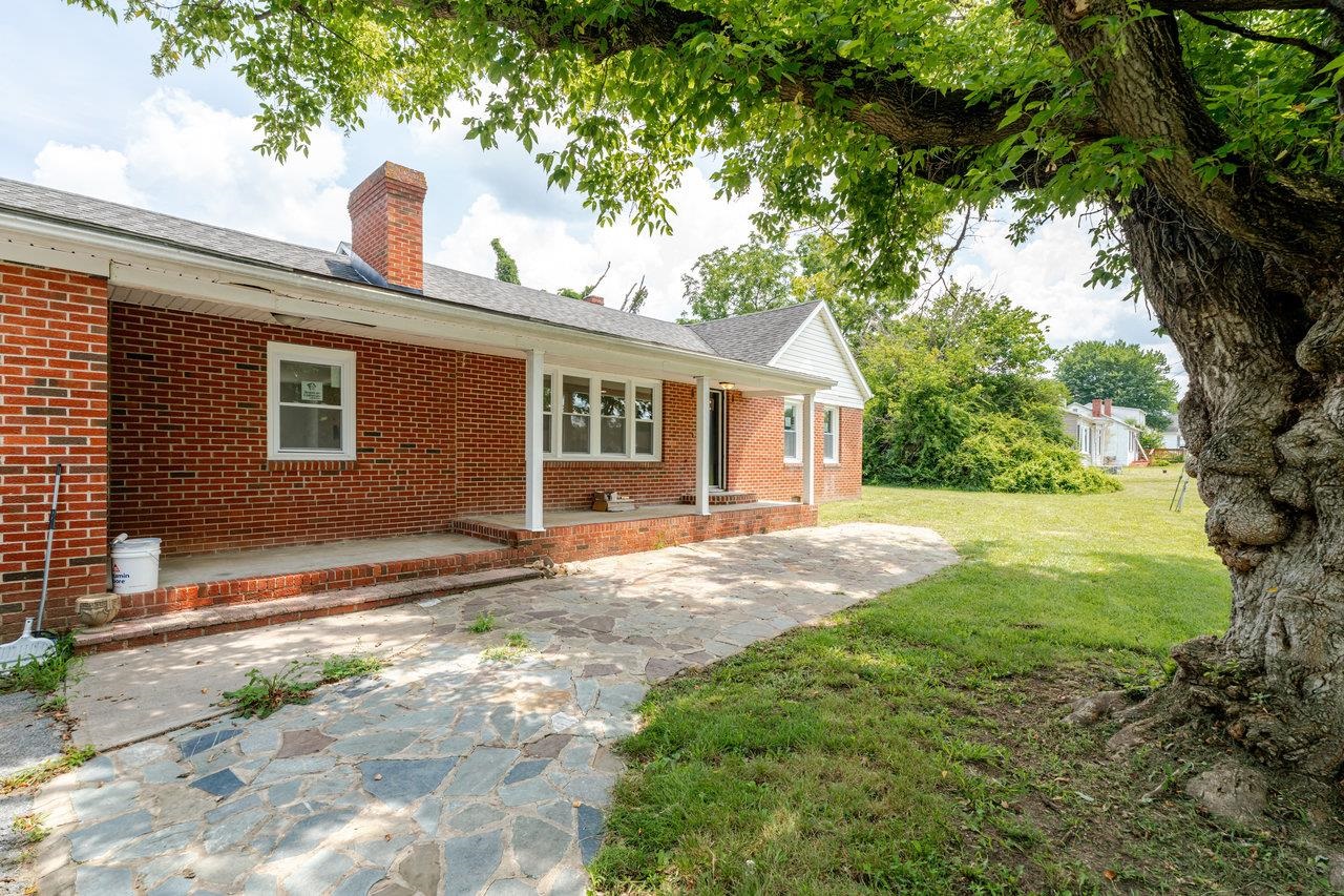 11251 PORT REPUBLIC RD, PORT REPUBLIC, Virginia 24471, 3 Bedrooms Bedrooms, ,1 BathroomBathrooms,Residential,11251 PORT REPUBLIC RD,667347 MLS # 667347