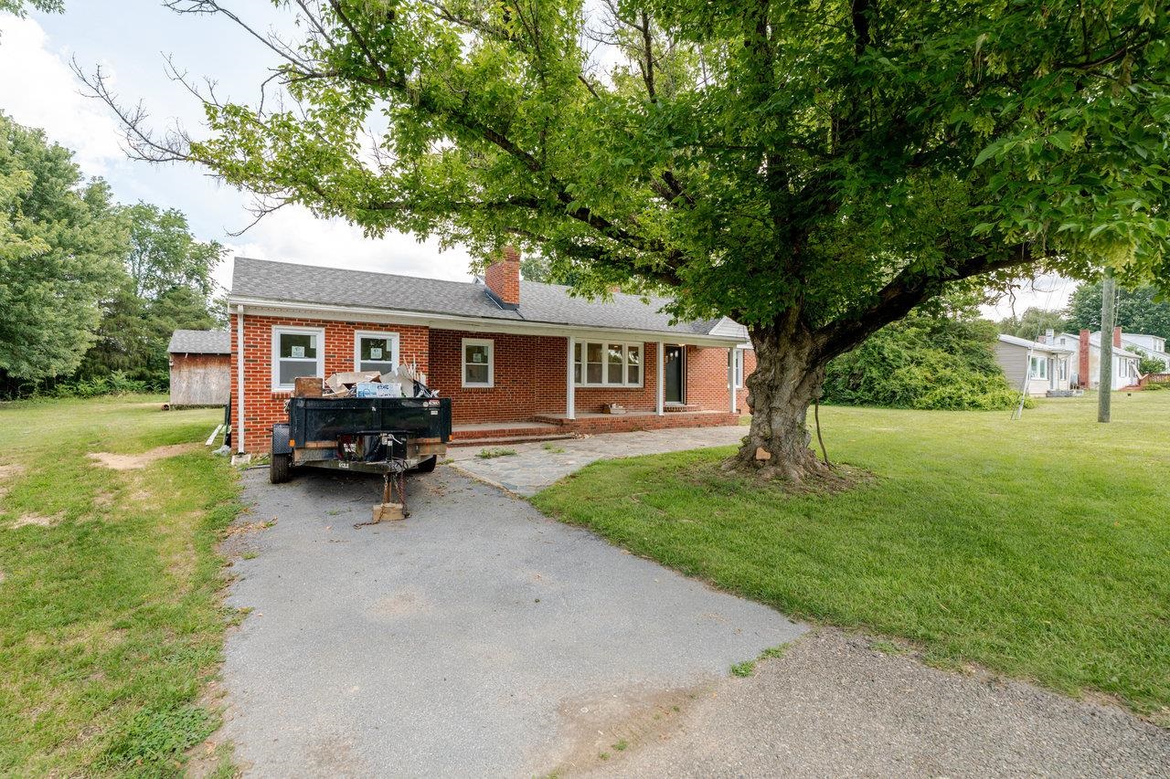 11251 PORT REPUBLIC RD, PORT REPUBLIC, Virginia 24471, 3 Bedrooms Bedrooms, ,1 BathroomBathrooms,Residential,11251 PORT REPUBLIC RD,667347 MLS # 667347