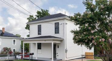 815 SUDBURY ST, STAUNTON, Virginia 24401, 3 Bedrooms Bedrooms, ,2 BathroomsBathrooms,Residential,815 SUDBURY ST,667358 MLS # 667358