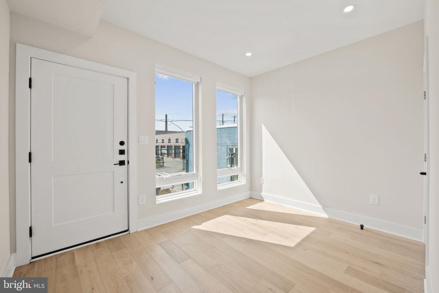 1923 CAPITOL AVE NE #2, WASHINGTON, District Of Columbia 20002, 3 Bedrooms Bedrooms, ,3 BathroomsBathrooms,Residential,For sale,1923 CAPITOL AVE NE #2,DCDC2207624 MLS # DCDC2207624