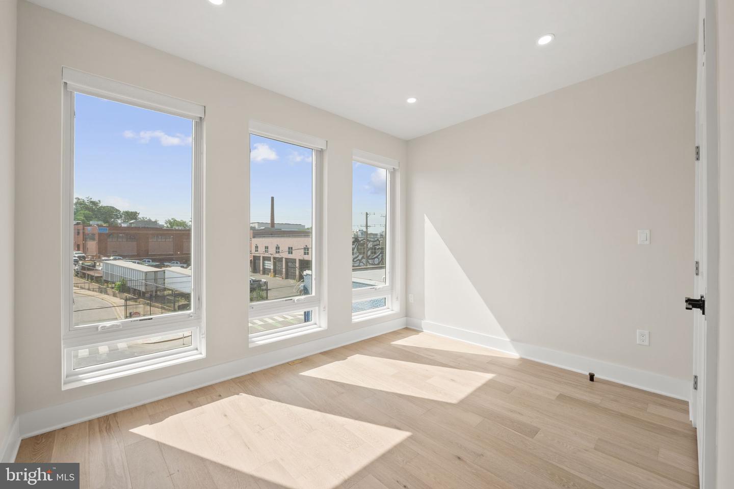 1923 CAPITOL AVE NE #2, WASHINGTON, District Of Columbia 20002, 3 Bedrooms Bedrooms, ,3 BathroomsBathrooms,Residential,For sale,1923 CAPITOL AVE NE #2,DCDC2207624 MLS # DCDC2207624