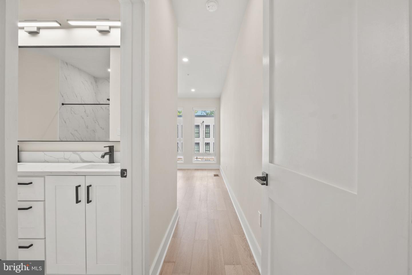 1923 CAPITOL AVE NE #2, WASHINGTON, District Of Columbia 20002, 3 Bedrooms Bedrooms, ,3 BathroomsBathrooms,Residential,For sale,1923 CAPITOL AVE NE #2,DCDC2207624 MLS # DCDC2207624