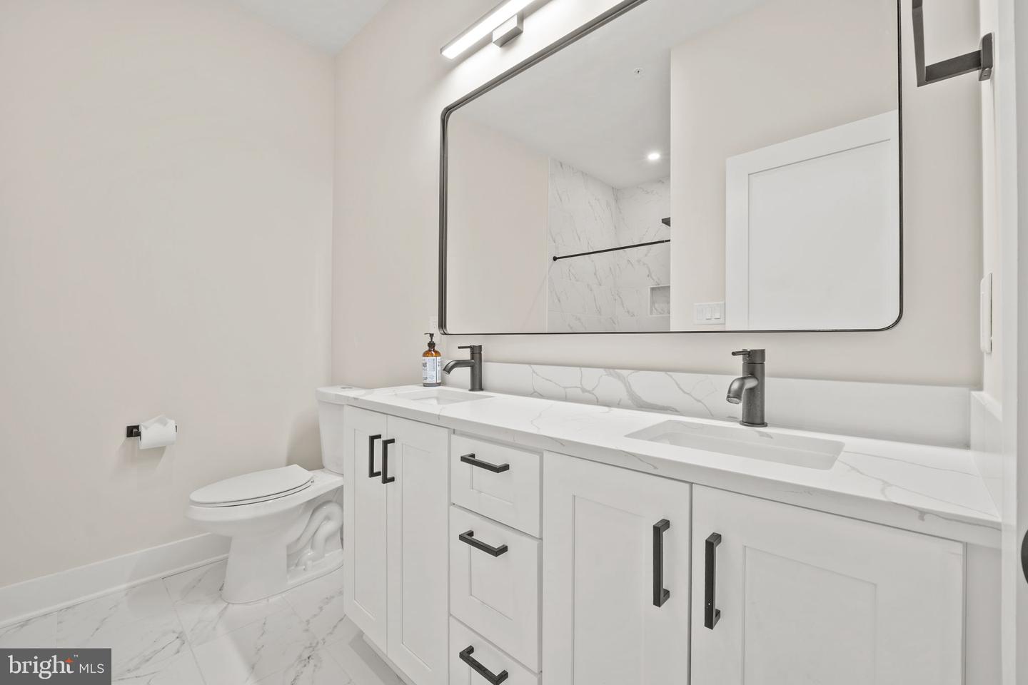 1923 CAPITOL AVE NE #2, WASHINGTON, District Of Columbia 20002, 3 Bedrooms Bedrooms, ,3 BathroomsBathrooms,Residential,For sale,1923 CAPITOL AVE NE #2,DCDC2207624 MLS # DCDC2207624