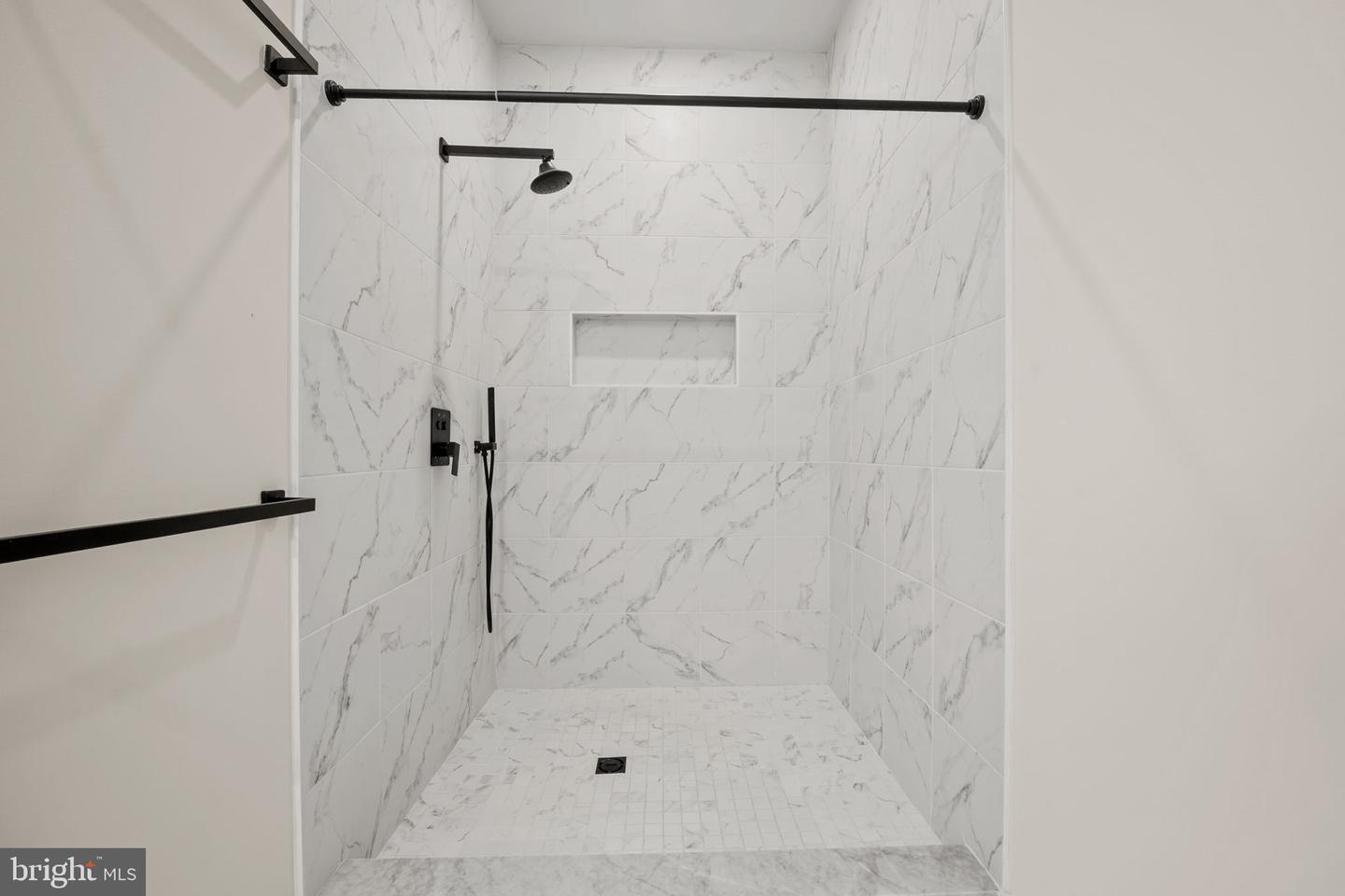 1923 CAPITOL AVE NE #2, WASHINGTON, District Of Columbia 20002, 3 Bedrooms Bedrooms, ,3 BathroomsBathrooms,Residential,For sale,1923 CAPITOL AVE NE #2,DCDC2207624 MLS # DCDC2207624
