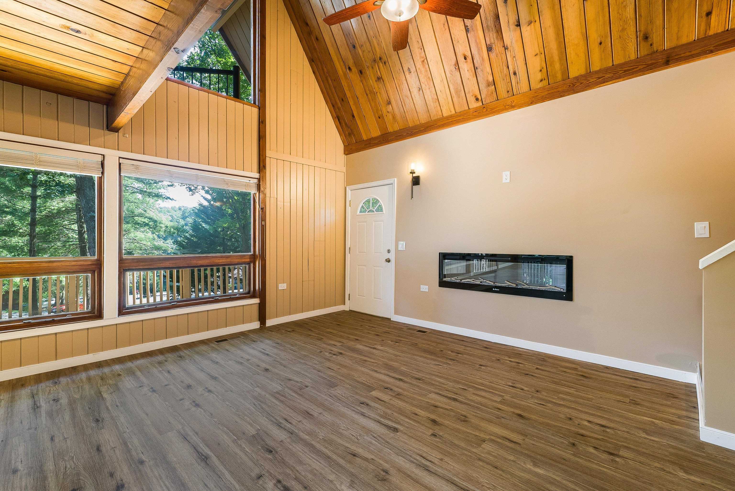 1866 HAWKSBILL RD, MCGAHEYSVILLE, Virginia 22840, 5 Bedrooms Bedrooms, ,3 BathroomsBathrooms,Residential,1866 HAWKSBILL RD,667367 MLS # 667367