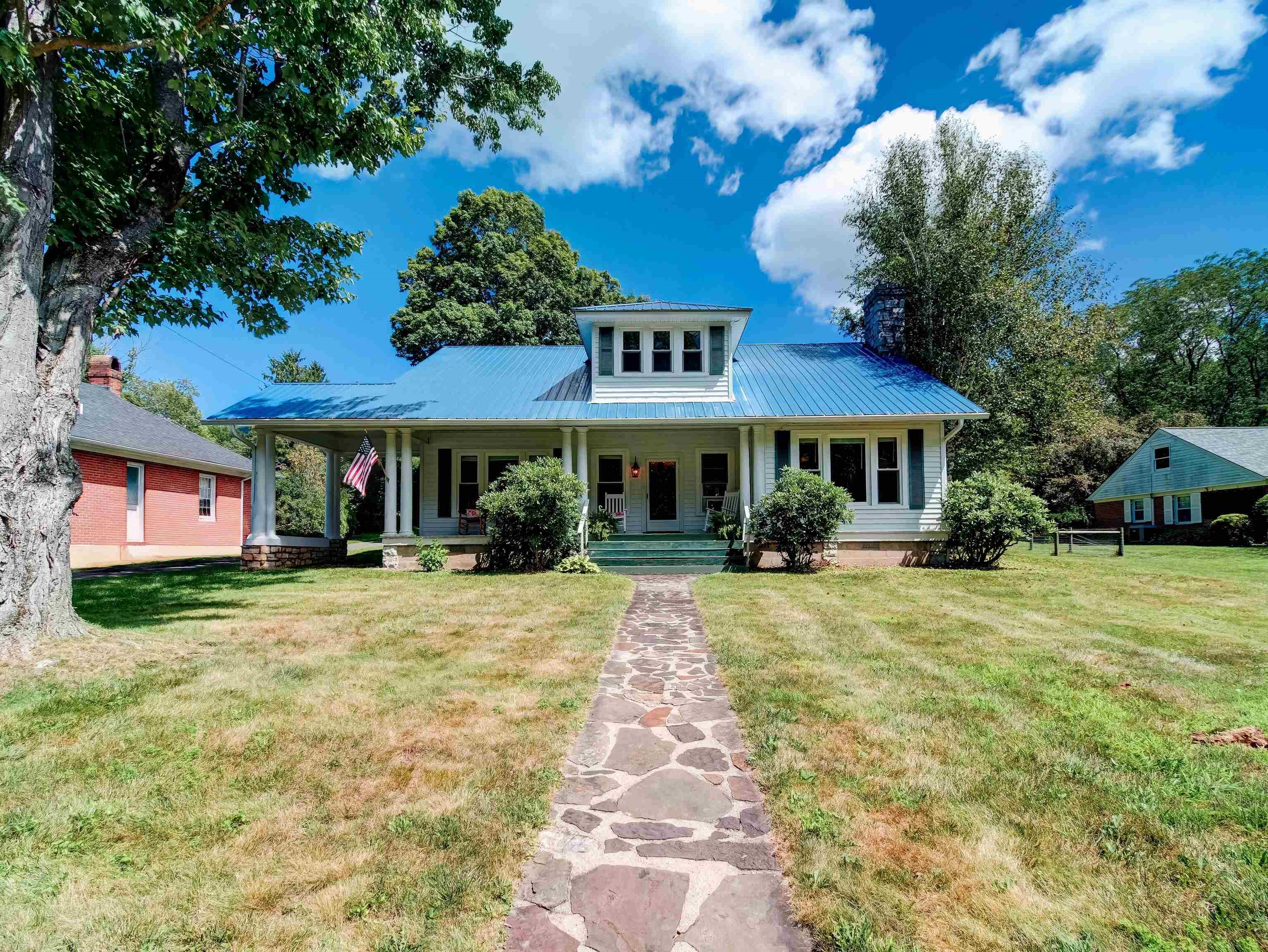 5446 SAM SNEAD HWY, HOT SPRINGS, Virginia 24445, 5 Bedrooms Bedrooms, ,3 BathroomsBathrooms,Residential,5446 SAM SNEAD HWY,667369 MLS # 667369