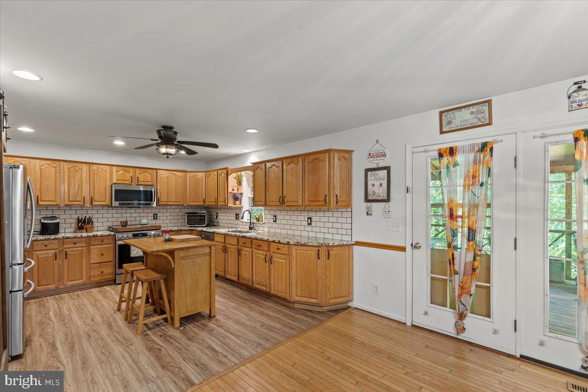 18299 RAGTOP RD, JEFFERSONTON, Virginia 22724, 4 Bedrooms Bedrooms, ,3 BathroomsBathrooms,Residential,For sale,18299 RAGTOP RD,VACU2010928 MLS # VACU2010928