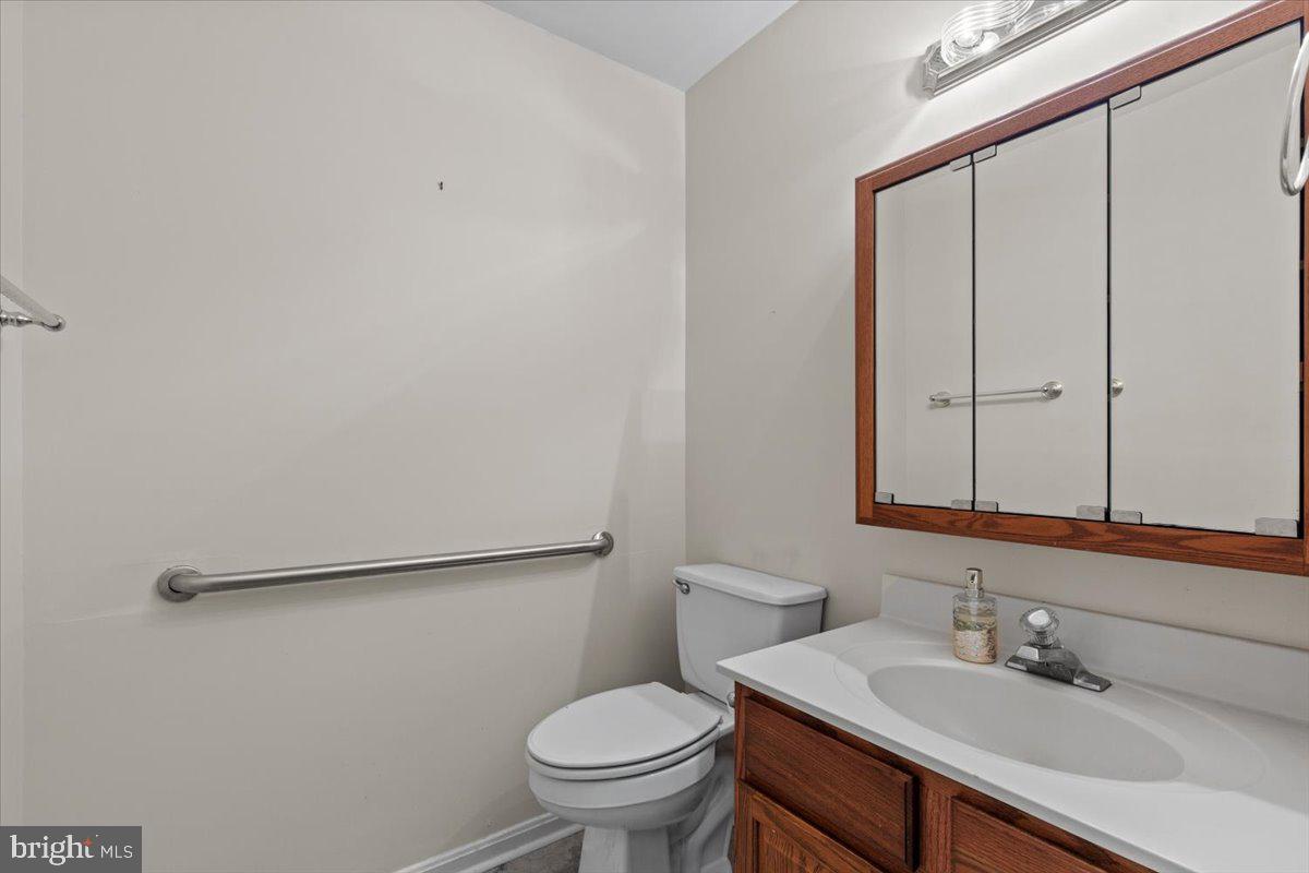 18299 RAGTOP RD, JEFFERSONTON, Virginia 22724, 4 Bedrooms Bedrooms, ,3 BathroomsBathrooms,Residential,For sale,18299 RAGTOP RD,VACU2010928 MLS # VACU2010928