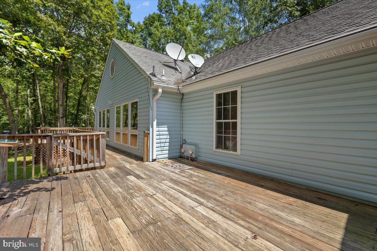 18299 RAGTOP RD, JEFFERSONTON, Virginia 22724, 4 Bedrooms Bedrooms, ,3 BathroomsBathrooms,Residential,For sale,18299 RAGTOP RD,VACU2010928 MLS # VACU2010928