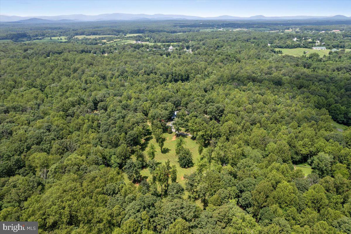 18299 RAGTOP RD, JEFFERSONTON, Virginia 22724, 4 Bedrooms Bedrooms, ,3 BathroomsBathrooms,Residential,For sale,18299 RAGTOP RD,VACU2010928 MLS # VACU2010928