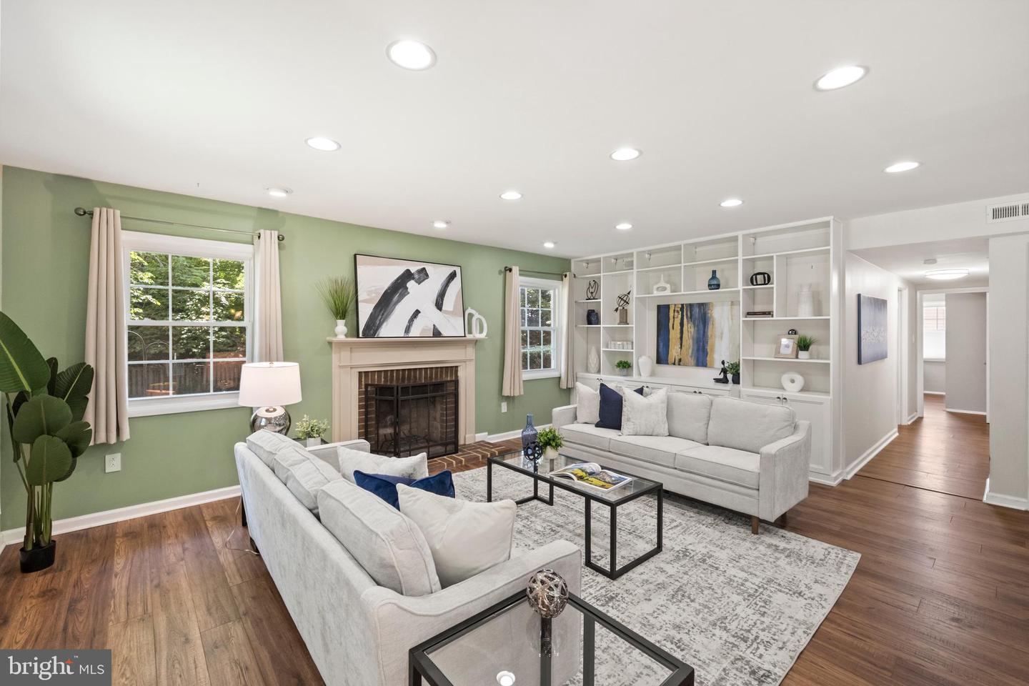 7219 WICKFORD DR, ALEXANDRIA, Virginia 22315, 3 Bedrooms Bedrooms, ,2 BathroomsBathrooms,Residential,For sale,7219 WICKFORD DR,VAFX2252978 MLS # VAFX2252978