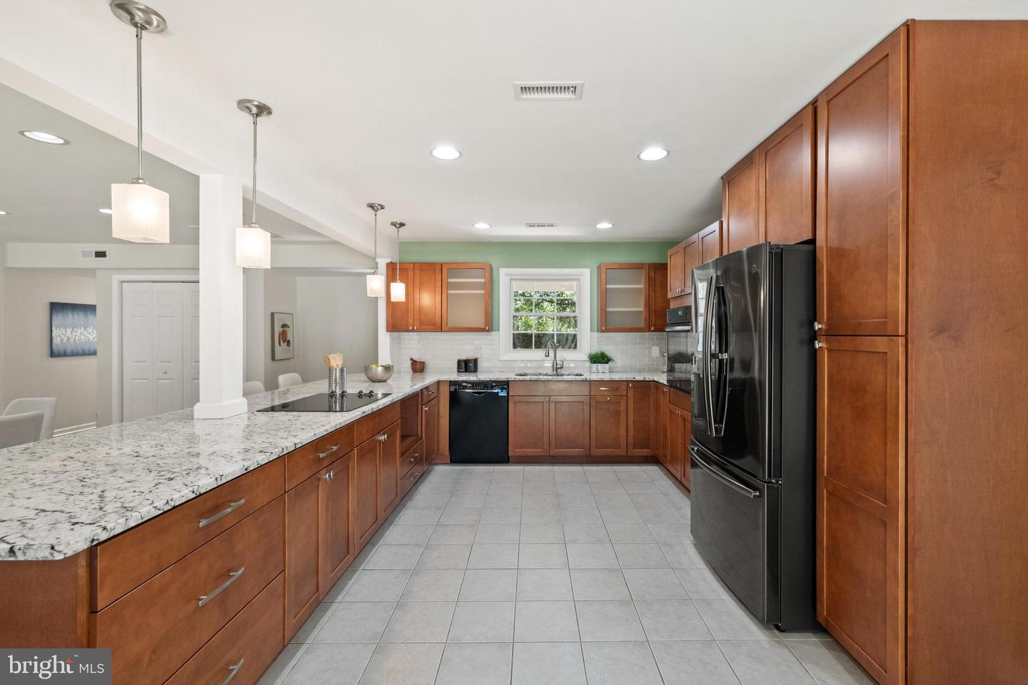 7219 WICKFORD DR, ALEXANDRIA, Virginia 22315, 3 Bedrooms Bedrooms, ,2 BathroomsBathrooms,Residential,For sale,7219 WICKFORD DR,VAFX2252978 MLS # VAFX2252978