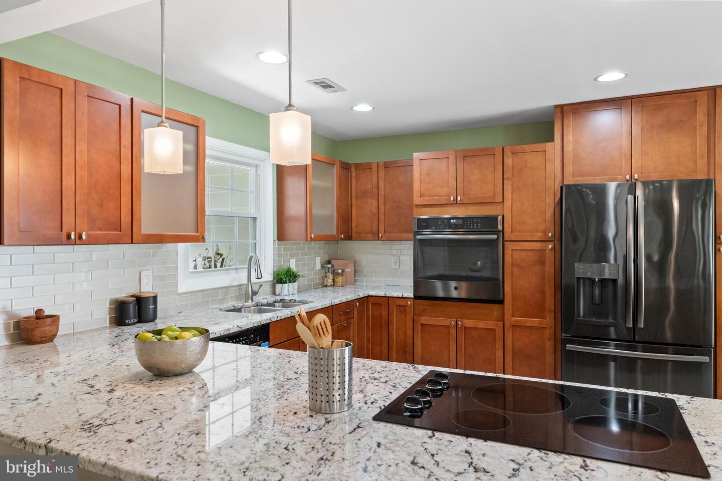 7219 WICKFORD DR, ALEXANDRIA, Virginia 22315, 3 Bedrooms Bedrooms, ,2 BathroomsBathrooms,Residential,For sale,7219 WICKFORD DR,VAFX2252978 MLS # VAFX2252978