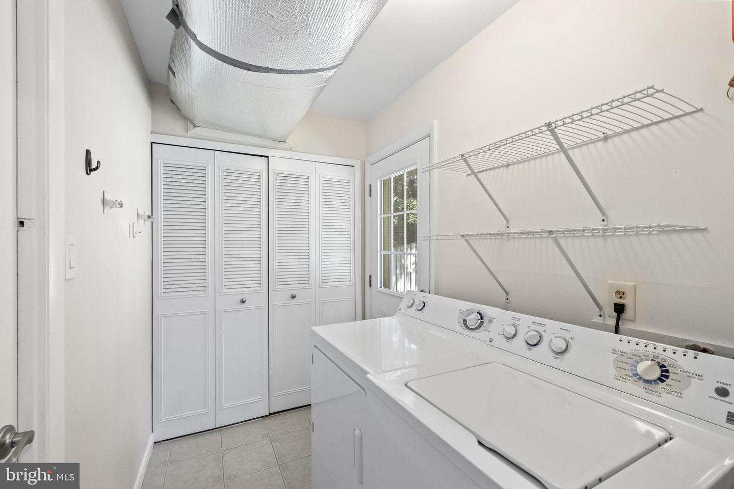 7219 WICKFORD DR, ALEXANDRIA, Virginia 22315, 3 Bedrooms Bedrooms, ,2 BathroomsBathrooms,Residential,For sale,7219 WICKFORD DR,VAFX2252978 MLS # VAFX2252978