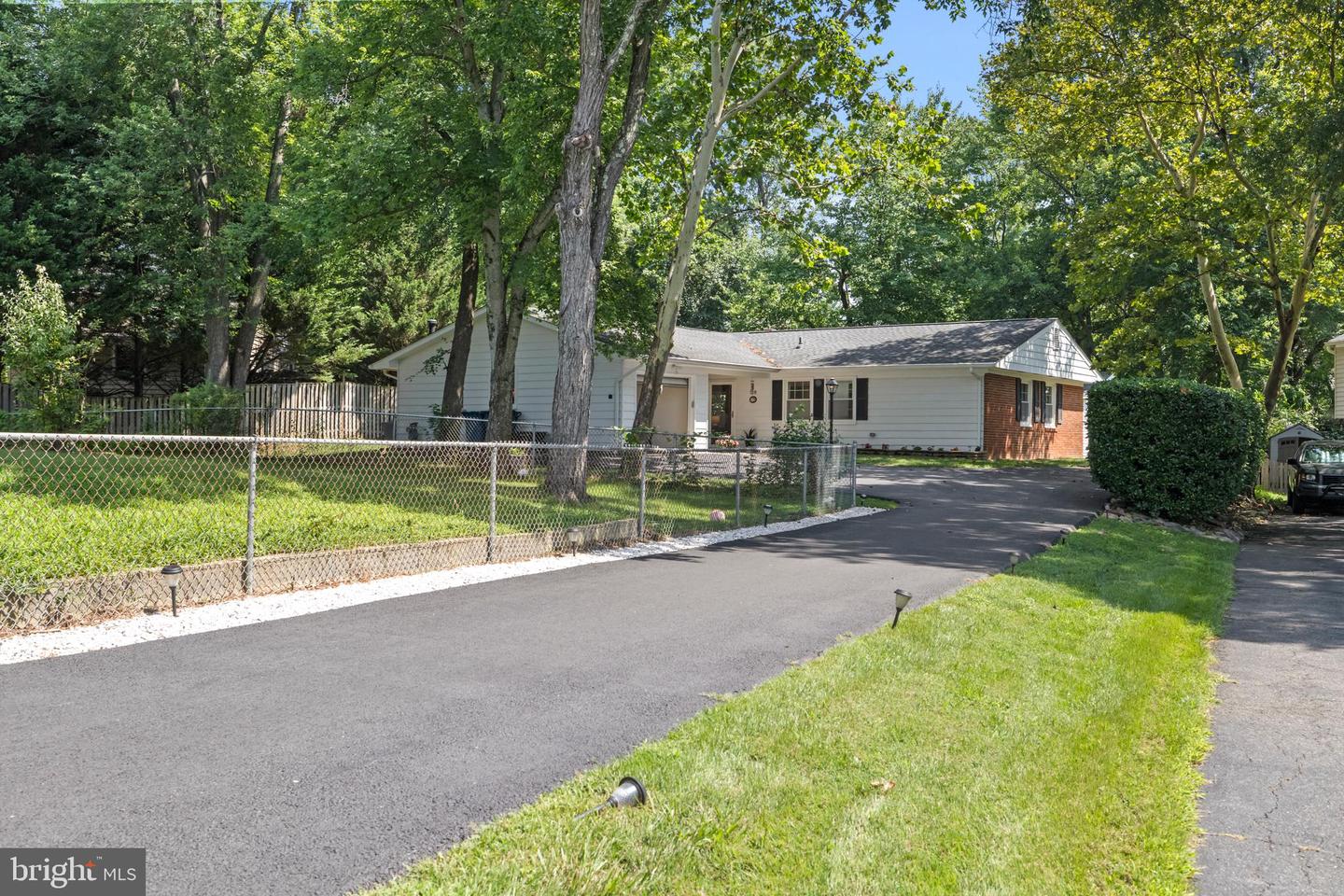 7219 WICKFORD DR, ALEXANDRIA, Virginia 22315, 3 Bedrooms Bedrooms, ,2 BathroomsBathrooms,Residential,For sale,7219 WICKFORD DR,VAFX2252978 MLS # VAFX2252978