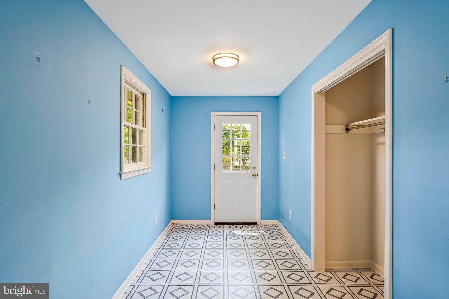 2613 EAST MEREDITH DR, VIENNA, Virginia 22181, 5 Bedrooms Bedrooms, ,3 BathroomsBathrooms,Residential,For sale,2613 EAST MEREDITH DR,VAFX2253562 MLS # VAFX2253562