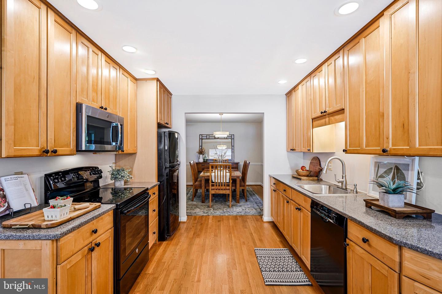 2613 EAST MEREDITH DR, VIENNA, Virginia 22181, 5 Bedrooms Bedrooms, ,3 BathroomsBathrooms,Residential,For sale,2613 EAST MEREDITH DR,VAFX2253562 MLS # VAFX2253562