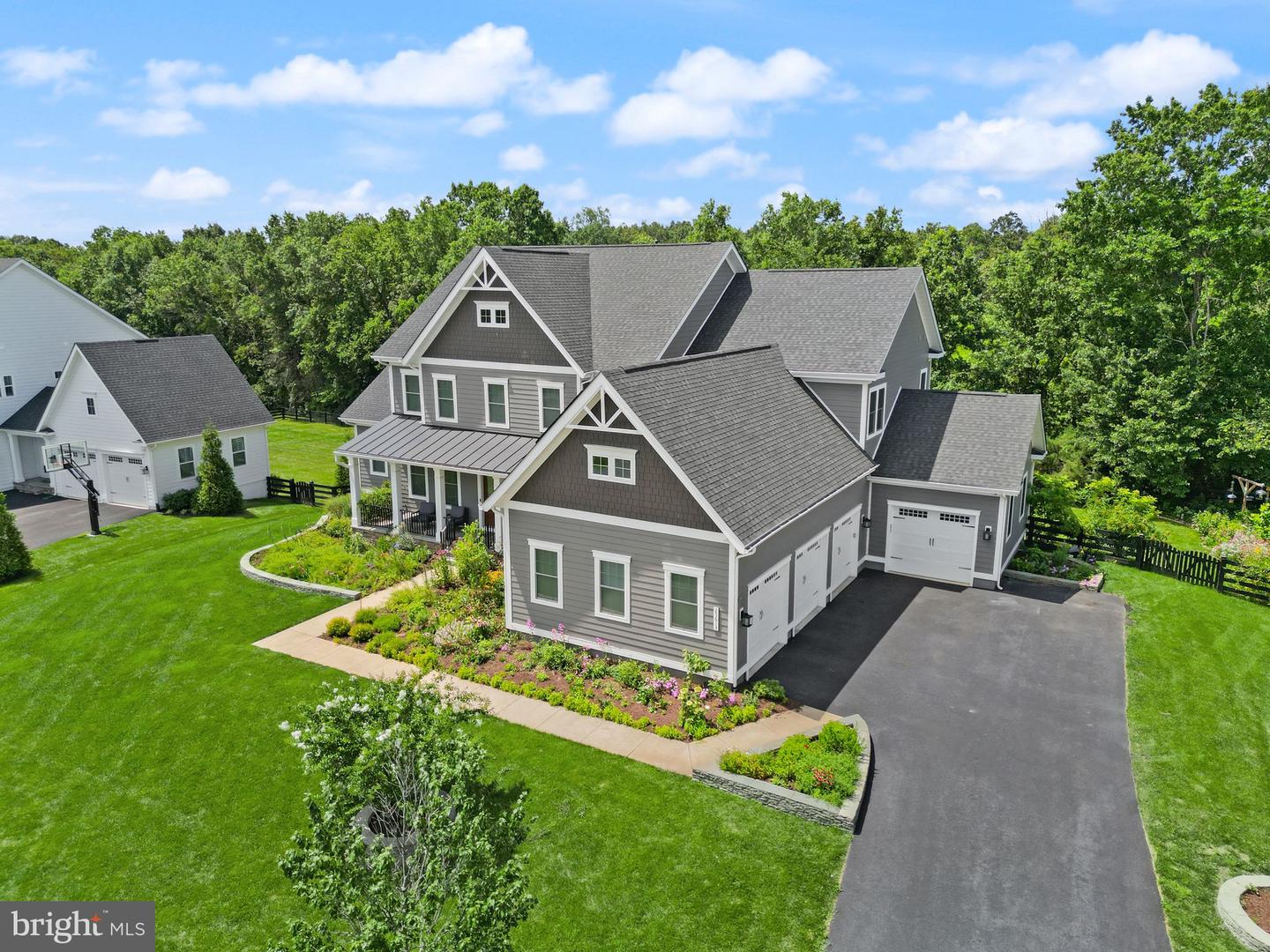 25613 WYNDHAM POINT CT, ALDIE, Virginia 20105, 6 Bedrooms Bedrooms, ,6 BathroomsBathrooms,Residential,For sale,25613 WYNDHAM POINT CT,VALO2101268 MLS # VALO2101268