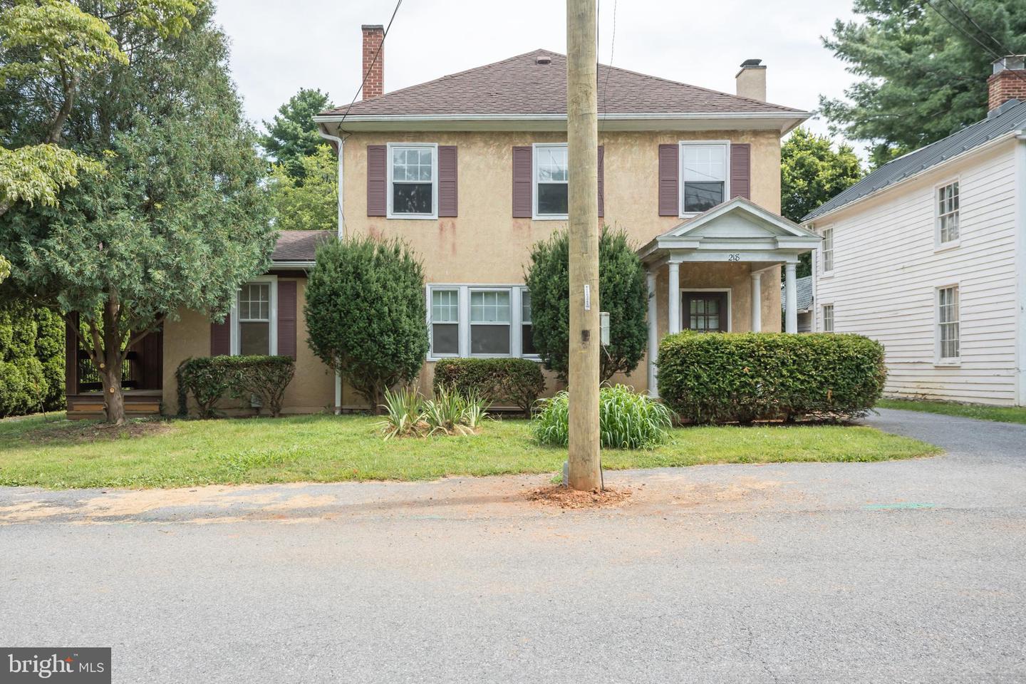 218 TREADWELL ST, BERRYVILLE, Virginia 22611, 5 Bedrooms Bedrooms, ,4 BathroomsBathrooms,Residential,For sale,218 TREADWELL ST,VACL2003898 MLS # VACL2003898