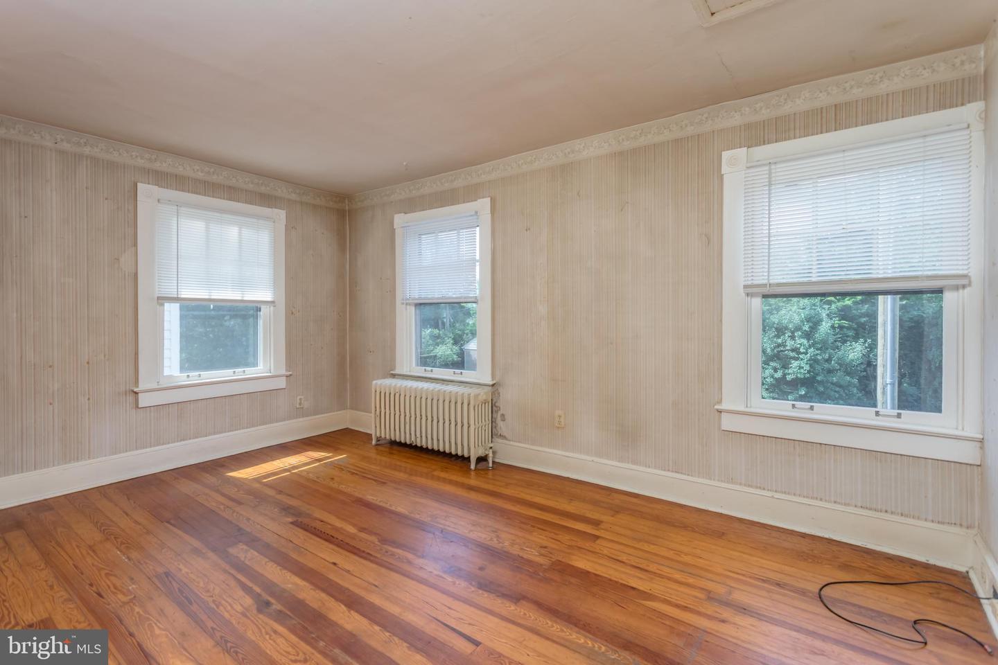 218 TREADWELL ST, BERRYVILLE, Virginia 22611, 5 Bedrooms Bedrooms, ,5 BathroomsBathrooms,Residential,For sale,218 TREADWELL ST,VACL2003898 MLS # VACL2003898