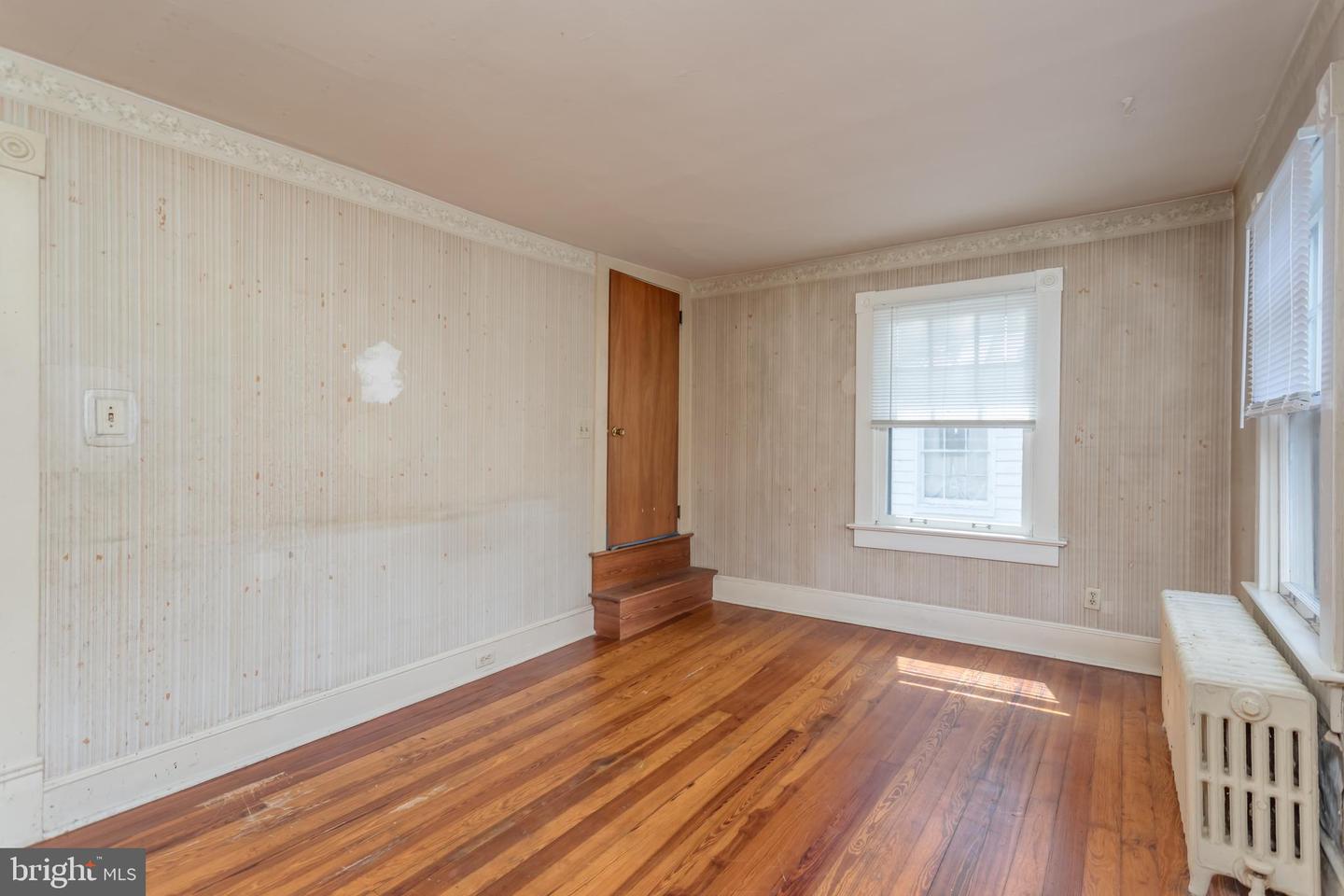 218 TREADWELL ST, BERRYVILLE, Virginia 22611, 5 Bedrooms Bedrooms, ,5 BathroomsBathrooms,Residential,For sale,218 TREADWELL ST,VACL2003898 MLS # VACL2003898
