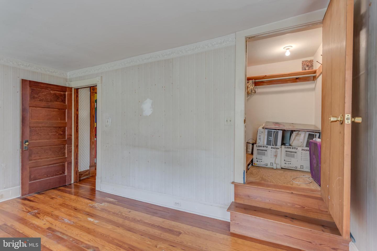 218 TREADWELL ST, BERRYVILLE, Virginia 22611, 5 Bedrooms Bedrooms, ,5 BathroomsBathrooms,Residential,For sale,218 TREADWELL ST,VACL2003898 MLS # VACL2003898