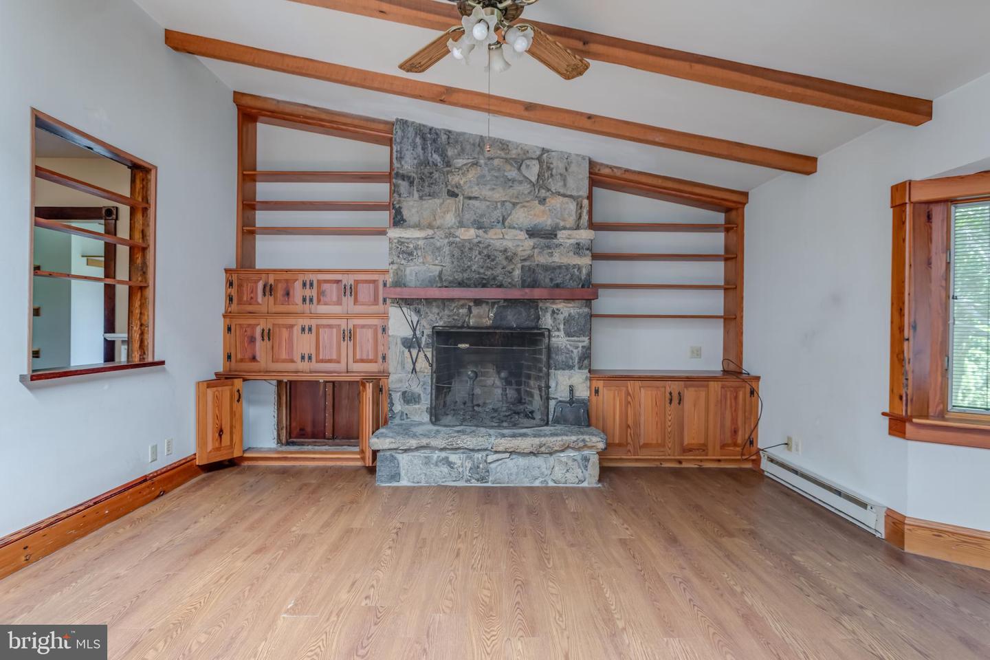 218 TREADWELL ST, BERRYVILLE, Virginia 22611, 5 Bedrooms Bedrooms, ,5 BathroomsBathrooms,Residential,For sale,218 TREADWELL ST,VACL2003898 MLS # VACL2003898