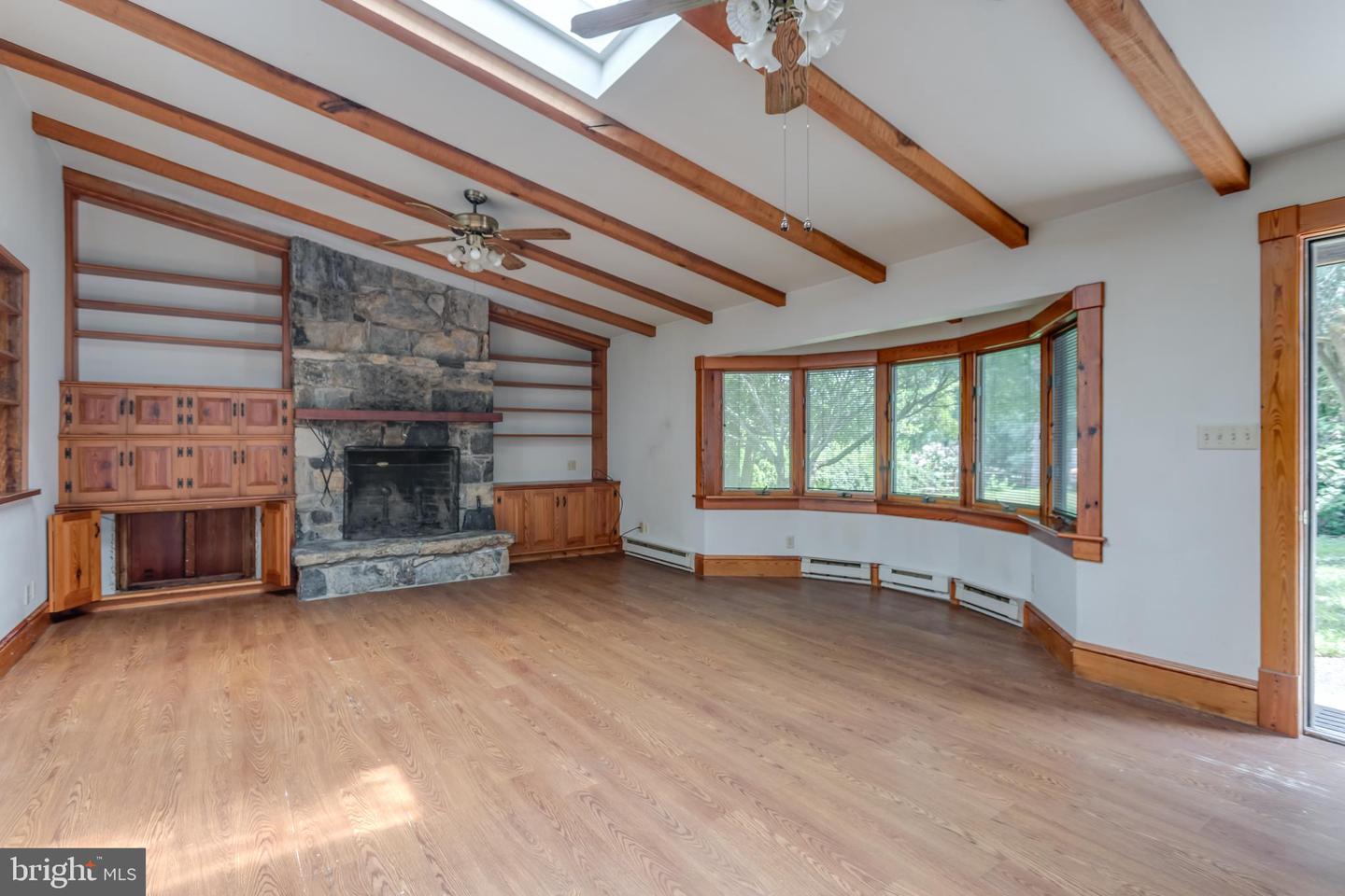 218 TREADWELL ST, BERRYVILLE, Virginia 22611, 5 Bedrooms Bedrooms, ,5 BathroomsBathrooms,Residential,For sale,218 TREADWELL ST,VACL2003898 MLS # VACL2003898