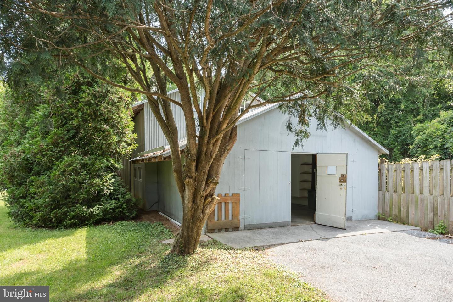 218 TREADWELL ST, BERRYVILLE, Virginia 22611, 5 Bedrooms Bedrooms, ,5 BathroomsBathrooms,Residential,For sale,218 TREADWELL ST,VACL2003898 MLS # VACL2003898