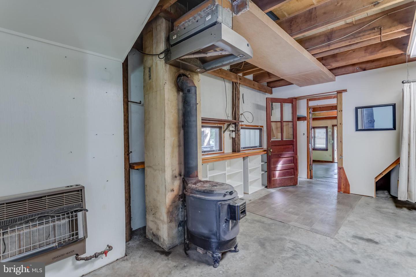 218 TREADWELL ST, BERRYVILLE, Virginia 22611, 5 Bedrooms Bedrooms, ,5 BathroomsBathrooms,Residential,For sale,218 TREADWELL ST,VACL2003898 MLS # VACL2003898