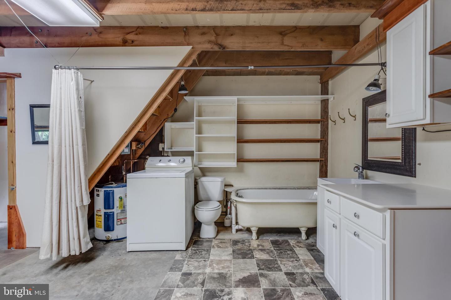 218 TREADWELL ST, BERRYVILLE, Virginia 22611, 5 Bedrooms Bedrooms, ,5 BathroomsBathrooms,Residential,For sale,218 TREADWELL ST,VACL2003898 MLS # VACL2003898