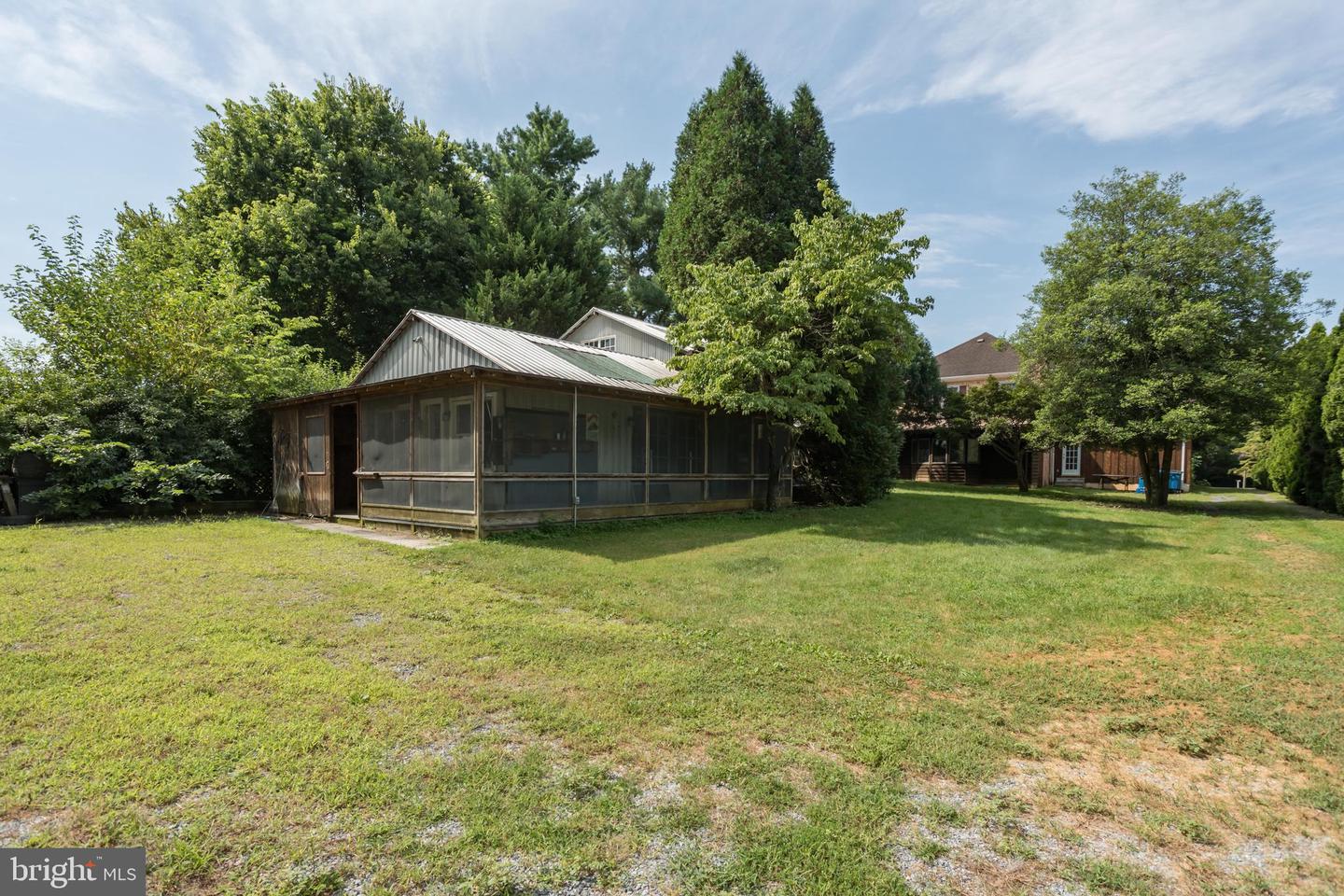 218 TREADWELL ST, BERRYVILLE, Virginia 22611, 5 Bedrooms Bedrooms, ,5 BathroomsBathrooms,Residential,For sale,218 TREADWELL ST,VACL2003898 MLS # VACL2003898