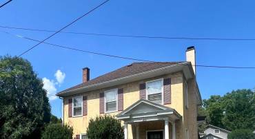 218 TREADWELL ST, BERRYVILLE, Virginia 22611, 5 Bedrooms Bedrooms, ,4 BathroomsBathrooms,Residential,For sale,218 TREADWELL ST,VACL2003898 MLS # VACL2003898