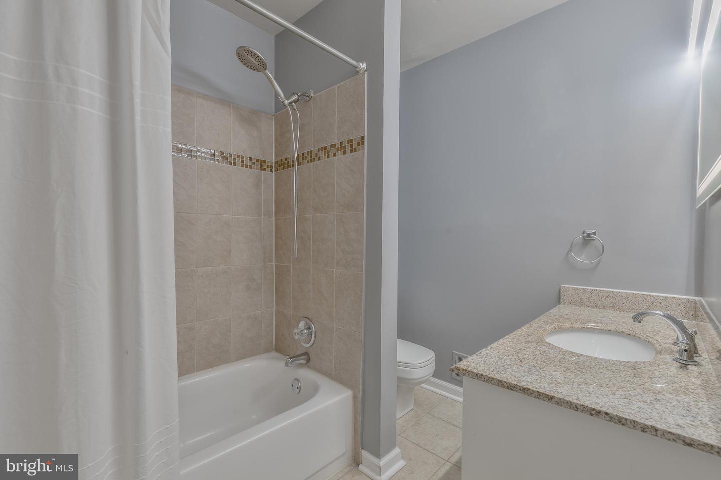 3048 SUGAR LN, VIENNA, Virginia 22181, 4 Bedrooms Bedrooms, ,3 BathroomsBathrooms,Residential,For sale,3048 SUGAR LN,VAFX2254532 MLS # VAFX2254532