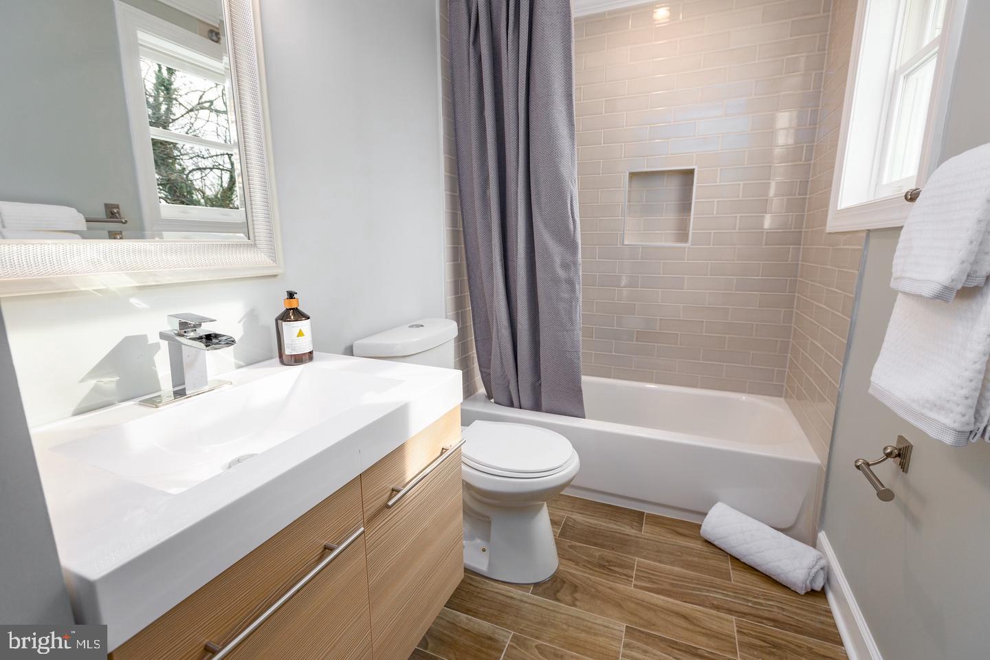 2217 14TH ST SE, WASHINGTON, District Of Columbia 20020, 3 Bedrooms Bedrooms, ,2 BathroomsBathrooms,Residential,For sale,2217 14TH ST SE,DCDC2209642 MLS # DCDC2209642