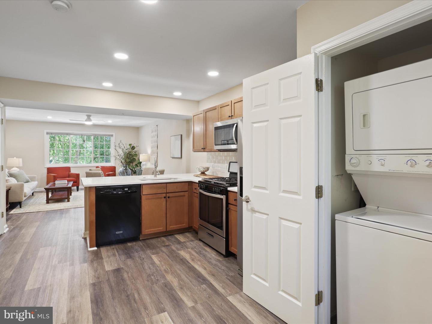 5270 MARIS AVE, ALEXANDRIA, Virginia 22304, 2 Bedrooms Bedrooms, ,1 BathroomBathrooms,Residential,For sale,5270 MARIS AVE,VAAX2047364 MLS # VAAX2047364