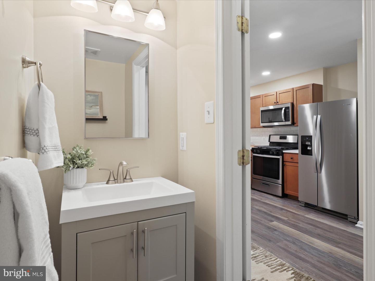 5270 MARIS AVE, ALEXANDRIA, Virginia 22304, 2 Bedrooms Bedrooms, ,1 BathroomBathrooms,Residential,For sale,5270 MARIS AVE,VAAX2047364 MLS # VAAX2047364