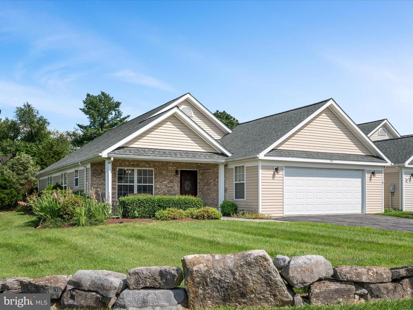 101 ROSEWOOD LN, WINCHESTER, Virginia 22602, 2 Bedrooms Bedrooms, ,2 BathroomsBathrooms,Residential,For sale,101 ROSEWOOD LN,VAFV2035408 MLS # VAFV2035408