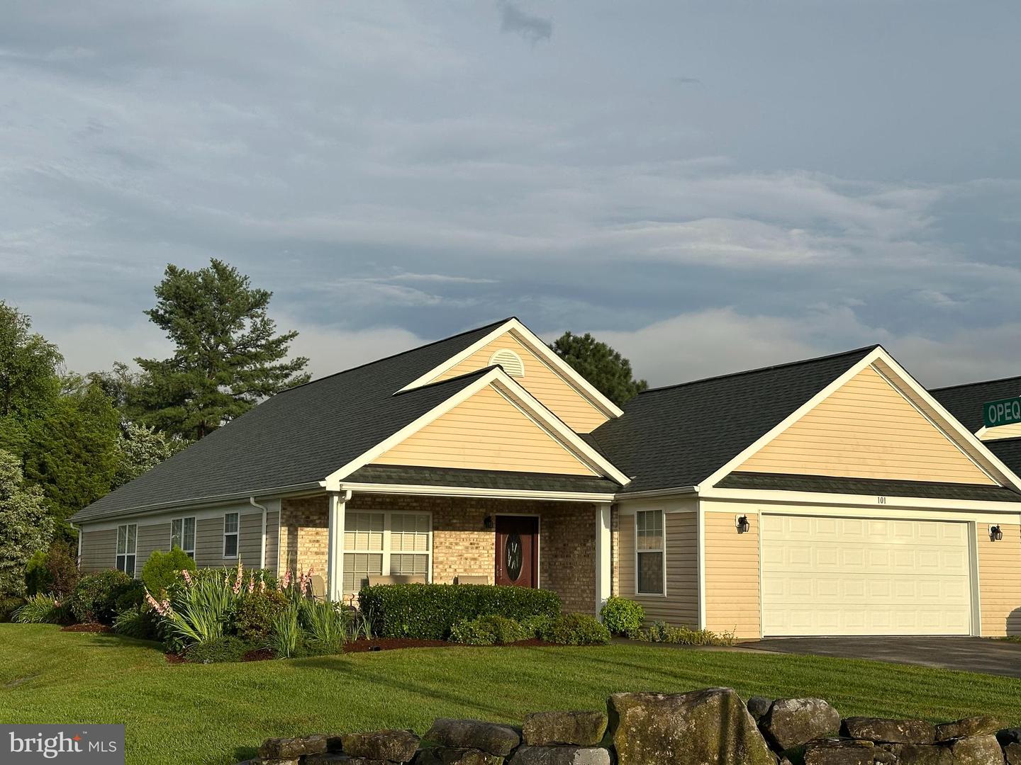 101 ROSEWOOD LN, WINCHESTER, Virginia 22602, 2 Bedrooms Bedrooms, ,2 BathroomsBathrooms,Residential,For sale,101 ROSEWOOD LN,VAFV2035408 MLS # VAFV2035408