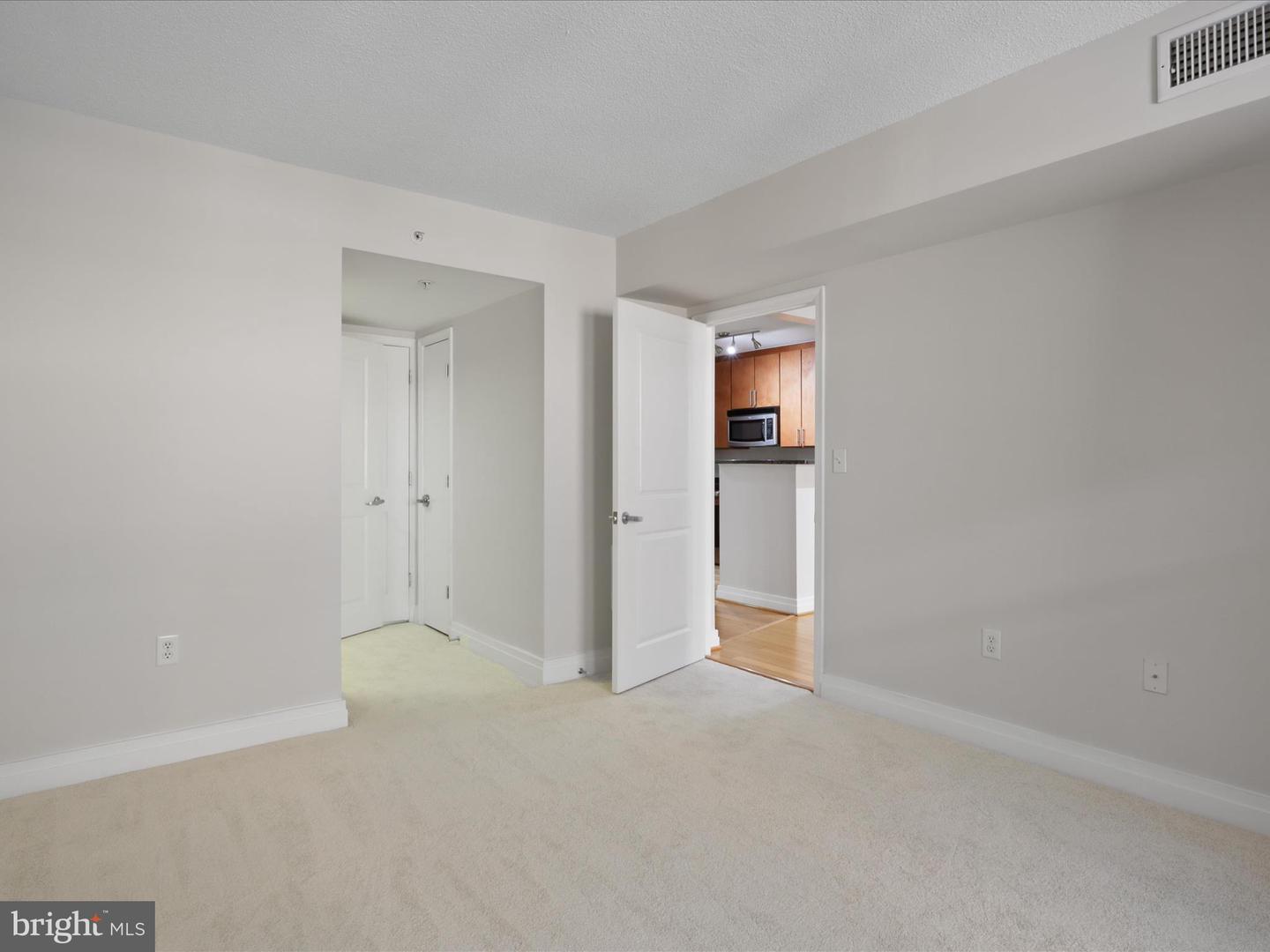 915 E ST NW #301, WASHINGTON, District Of Columbia 20004, 1 Bedroom Bedrooms, ,1 BathroomBathrooms,Residential,For sale,915 E ST NW #301,DCDC2210166 MLS # DCDC2210166