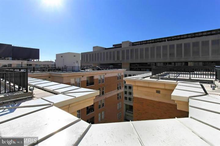915 E ST NW #301, WASHINGTON, District Of Columbia 20004, 1 Bedroom Bedrooms, ,1 BathroomBathrooms,Residential,For sale,915 E ST NW #301,DCDC2210166 MLS # DCDC2210166