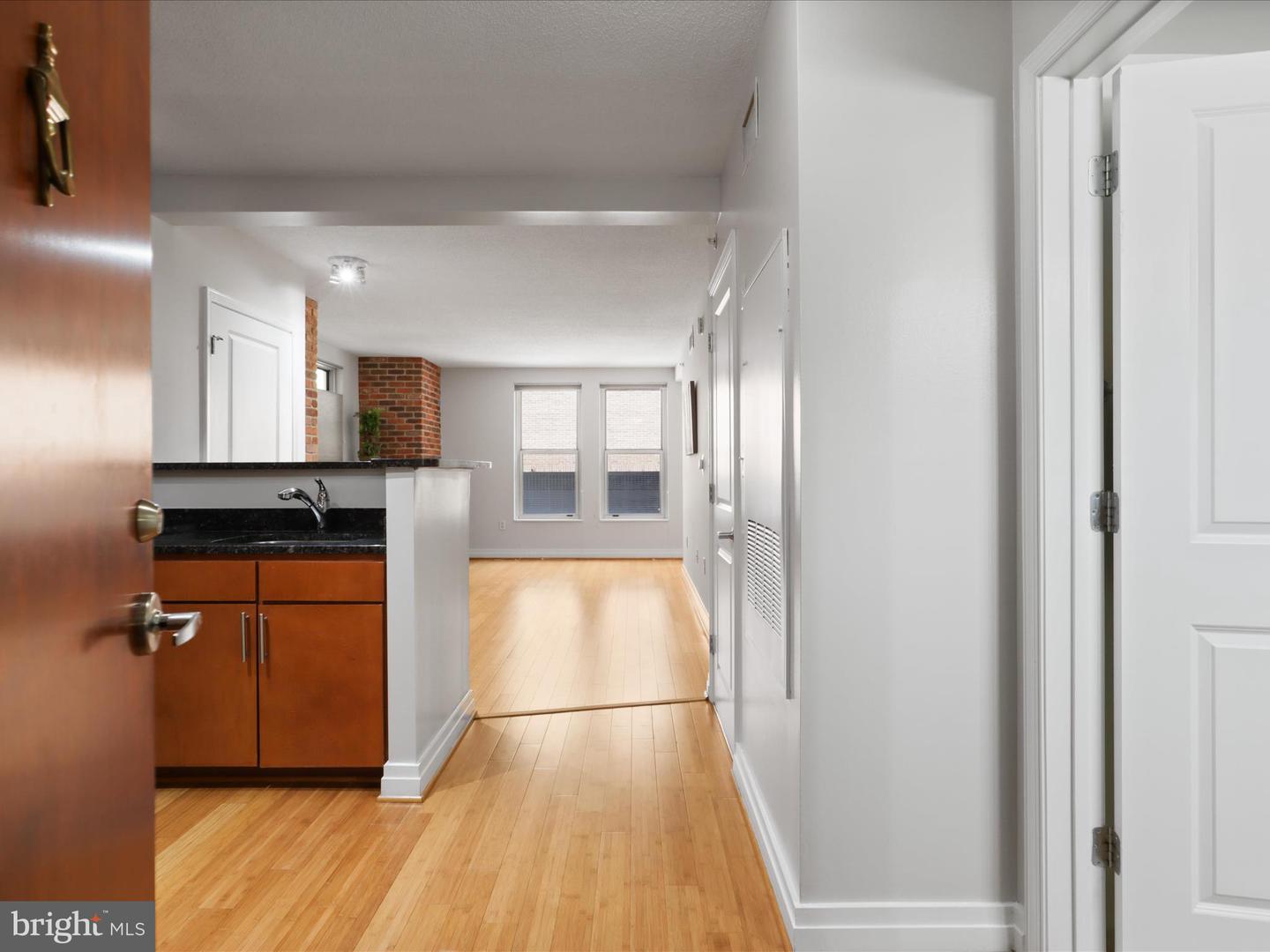 915 E ST NW #301, WASHINGTON, District Of Columbia 20004, 1 Bedroom Bedrooms, ,1 BathroomBathrooms,Residential,For sale,915 E ST NW #301,DCDC2210166 MLS # DCDC2210166