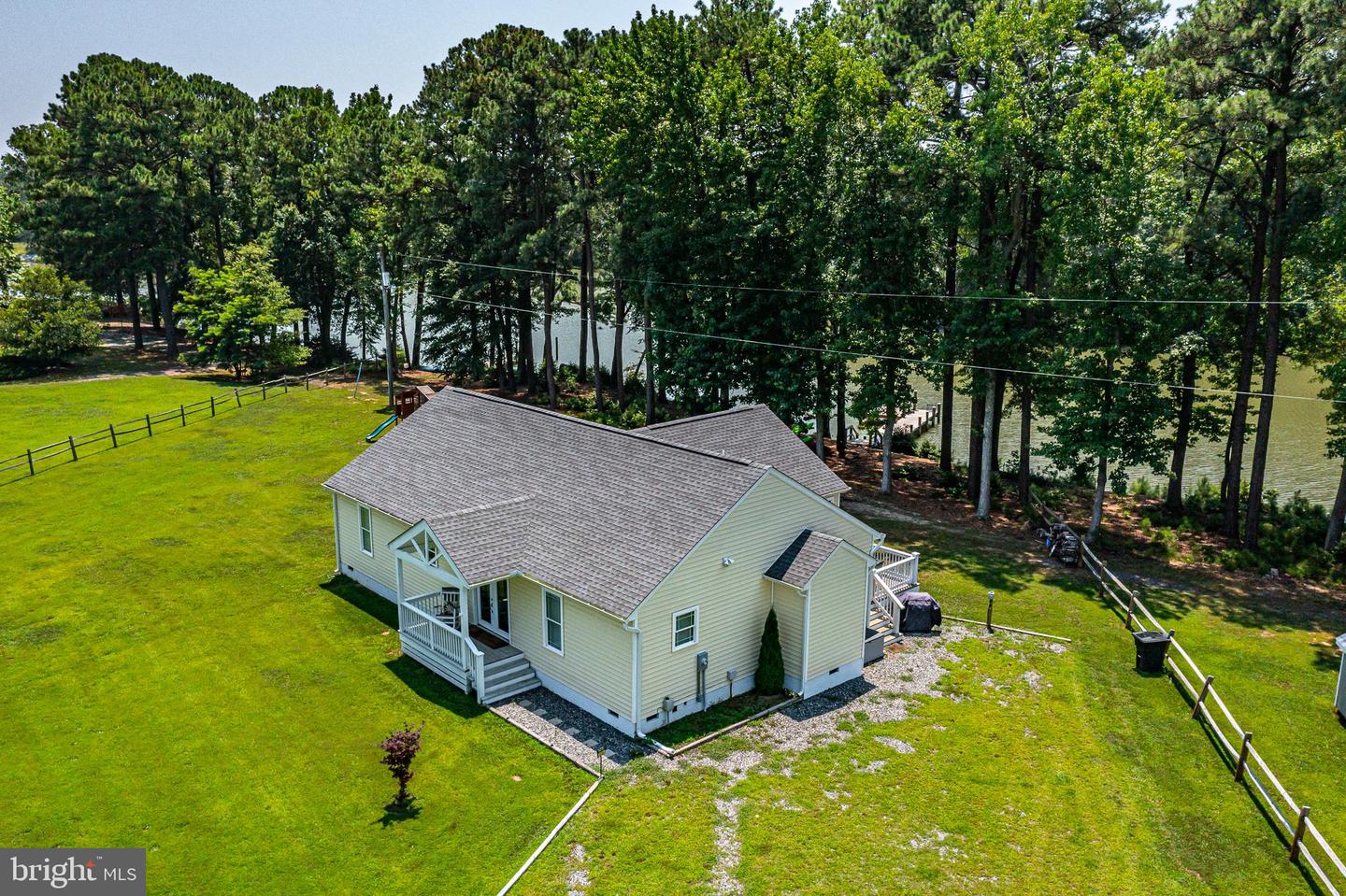 408 SMITH POINT RD, REEDVILLE, Virginia 22539, 3 Bedrooms Bedrooms, 5 Rooms Rooms,2 BathroomsBathrooms,Residential,For sale,408 SMITH POINT RD,VANV2001674 MLS # VANV2001674
