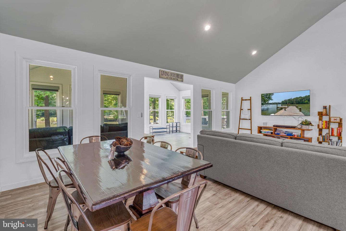 408 SMITH POINT RD, REEDVILLE, Virginia 22539, 3 Bedrooms Bedrooms, 5 Rooms Rooms,2 BathroomsBathrooms,Residential,For sale,408 SMITH POINT RD,VANV2001674 MLS # VANV2001674