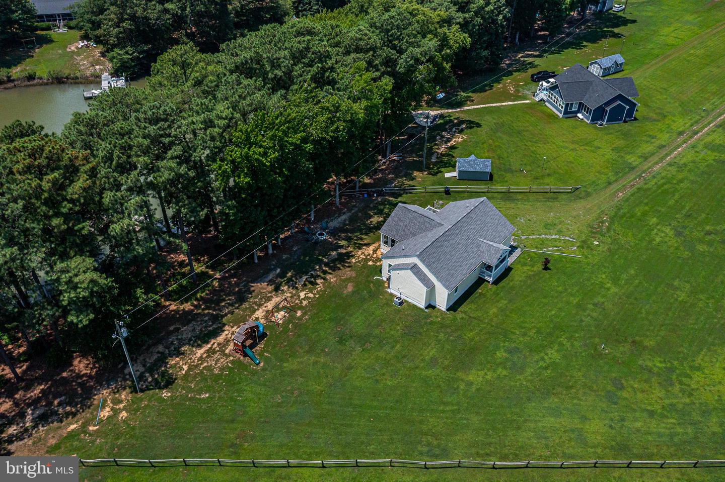 408 SMITH POINT RD, REEDVILLE, Virginia 22539, 3 Bedrooms Bedrooms, 5 Rooms Rooms,2 BathroomsBathrooms,Residential,For sale,408 SMITH POINT RD,VANV2001674 MLS # VANV2001674