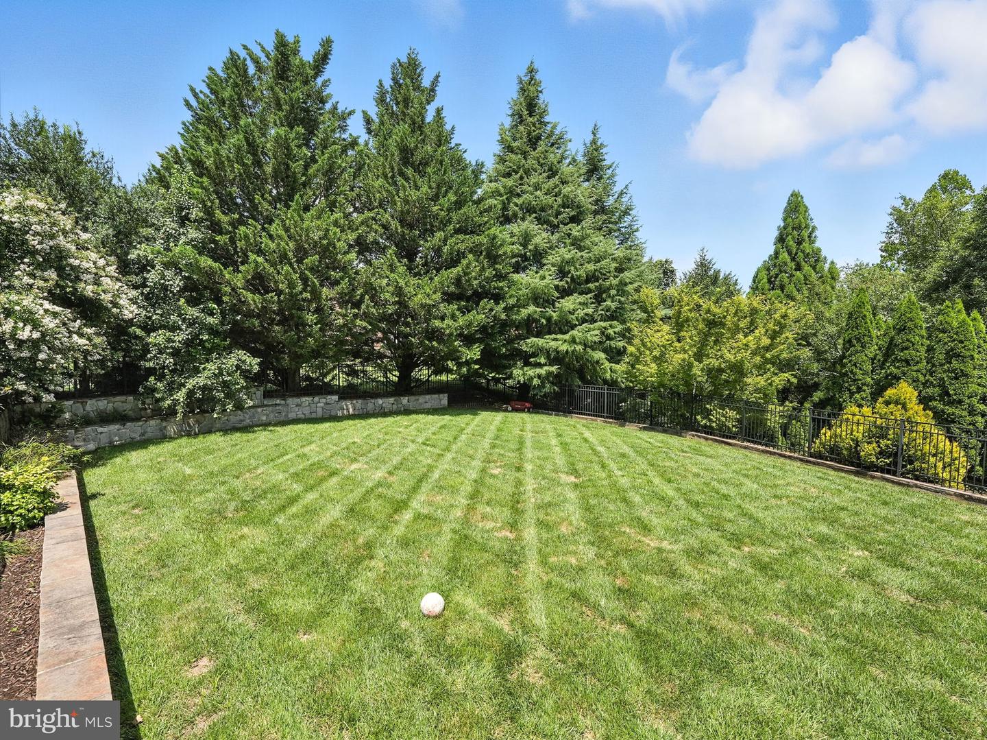 1781 CLOVERMEADOW DR, VIENNA, Virginia 22182, 5 Bedrooms Bedrooms, ,4 BathroomsBathrooms,Residential,For sale,1781 CLOVERMEADOW DR,VAFX2255392 MLS # VAFX2255392