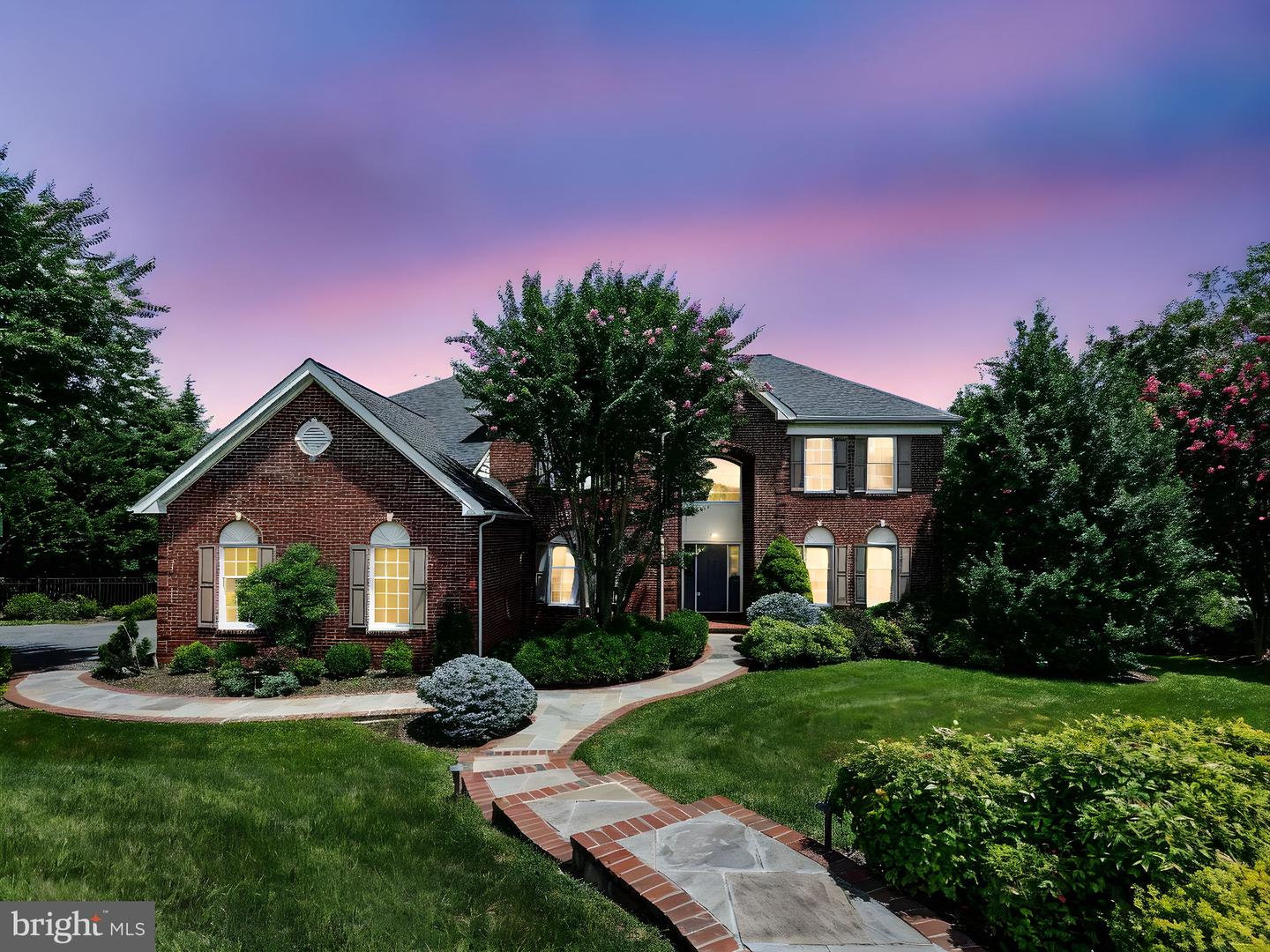 1781 CLOVERMEADOW DR, VIENNA, Virginia 22182, 5 Bedrooms Bedrooms, ,4 BathroomsBathrooms,Residential,For sale,1781 CLOVERMEADOW DR,VAFX2255392 MLS # VAFX2255392