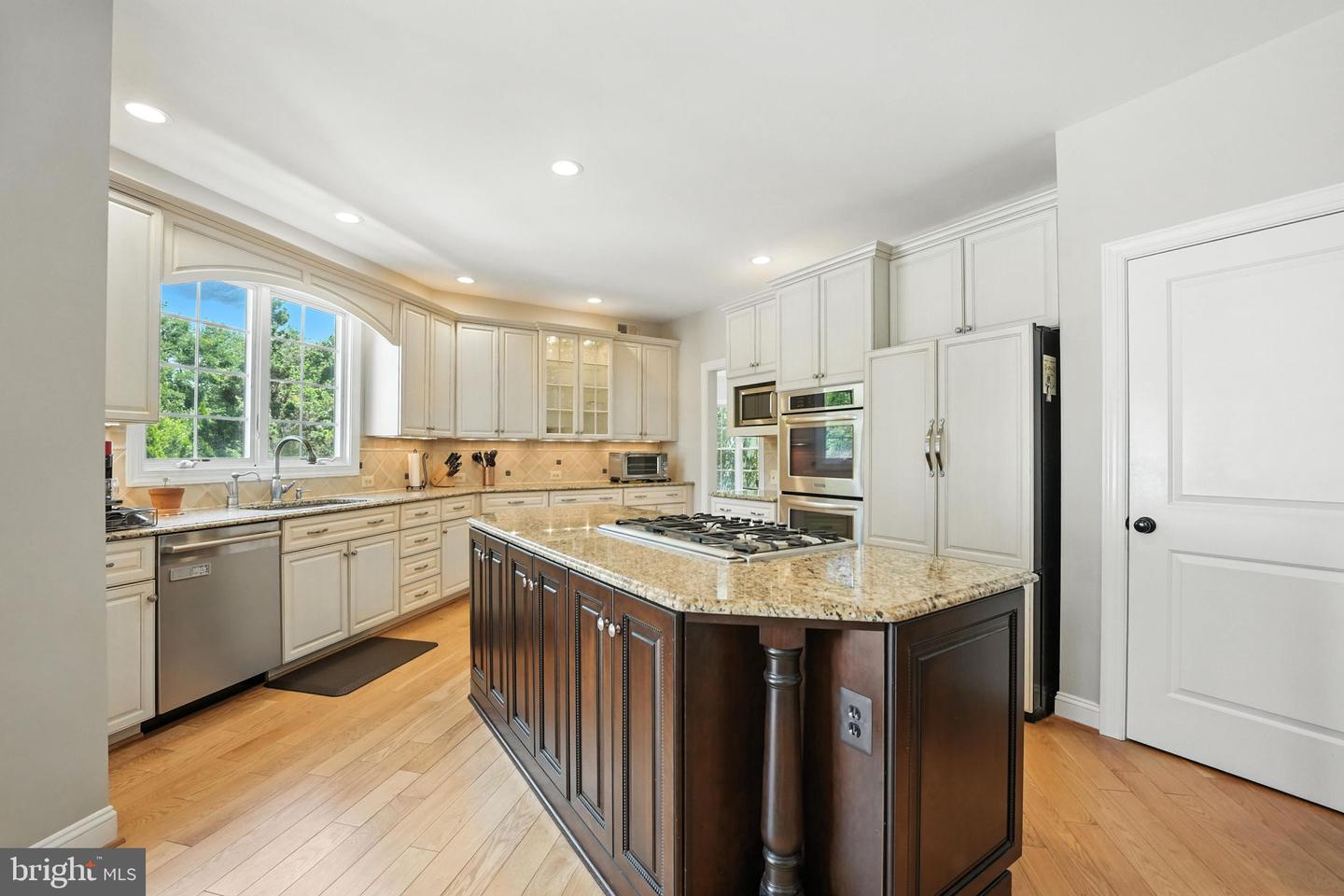 1781 CLOVERMEADOW DR, VIENNA, Virginia 22182, 5 Bedrooms Bedrooms, ,4 BathroomsBathrooms,Residential,For sale,1781 CLOVERMEADOW DR,VAFX2255392 MLS # VAFX2255392