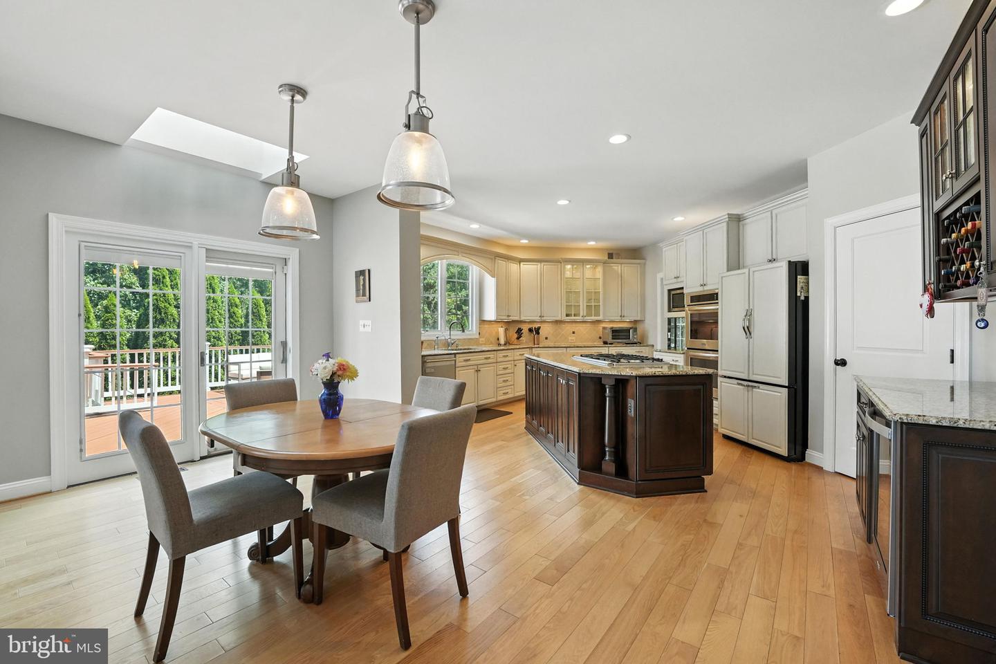 1781 CLOVERMEADOW DR, VIENNA, Virginia 22182, 5 Bedrooms Bedrooms, ,4 BathroomsBathrooms,Residential,For sale,1781 CLOVERMEADOW DR,VAFX2255392 MLS # VAFX2255392