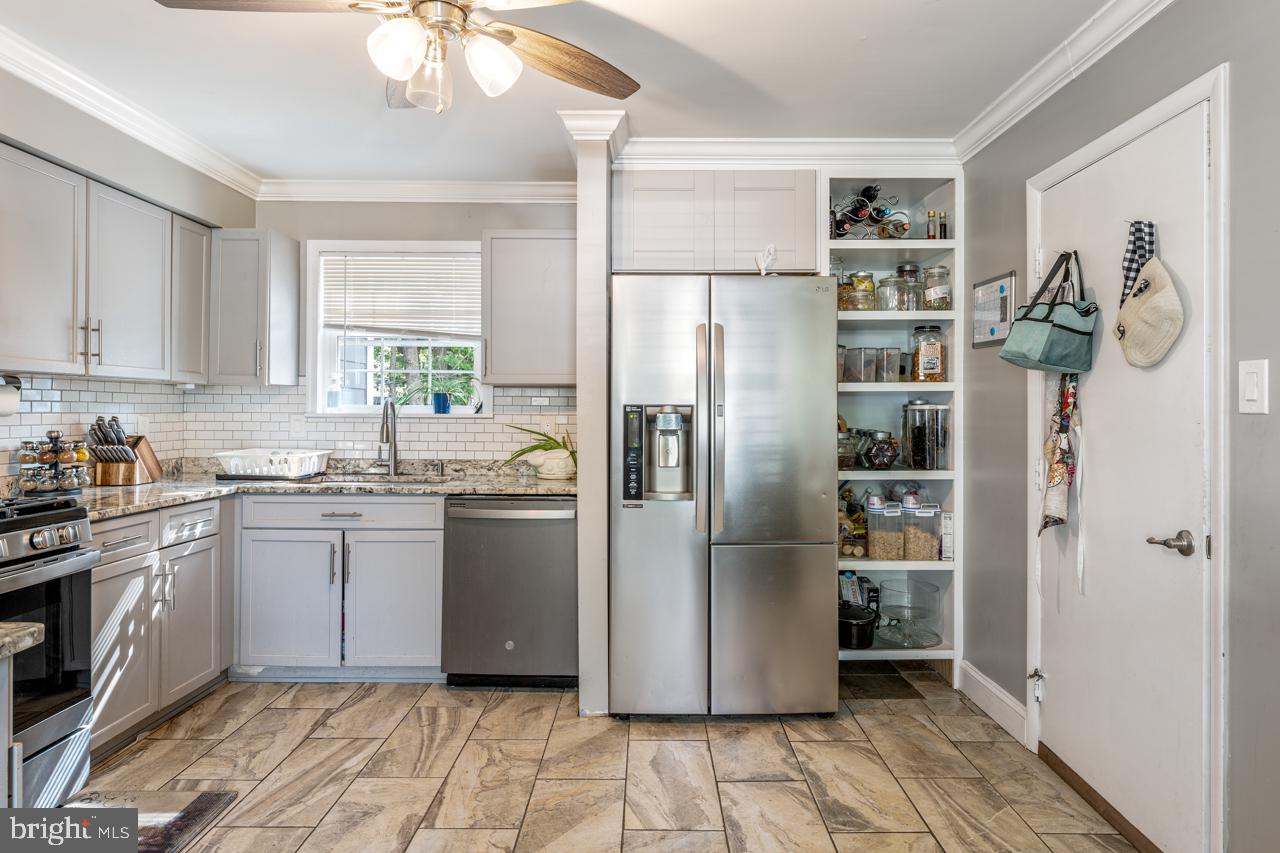 5562 SAINT CHARLES DR, WOODBRIDGE, Virginia 22193, 3 Bedrooms Bedrooms, ,2 BathroomsBathrooms,Residential,For sale,5562 SAINT CHARLES DR,VAPW2099292 MLS # VAPW2099292